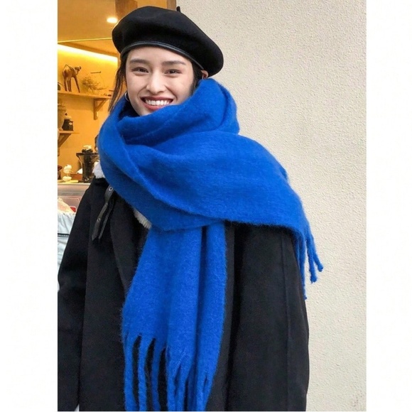 Blue Wide Shawl Scarf With Tassels Fuzzy Knit - Picture 7 of 10